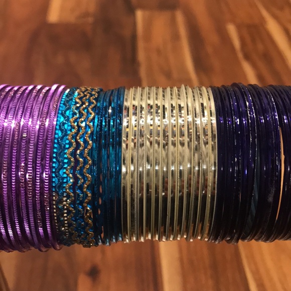 Little Girl Size Bundle of Indian Bangles (Fit Approximately Age 5-7) - Picture 6 of 7